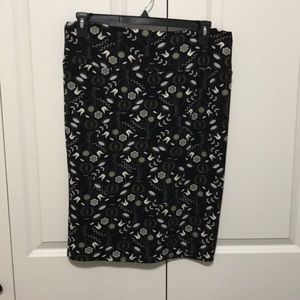 LuLaRoe Cassie skirt